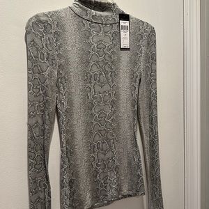 BCBG Maxazria animal print long sleeve